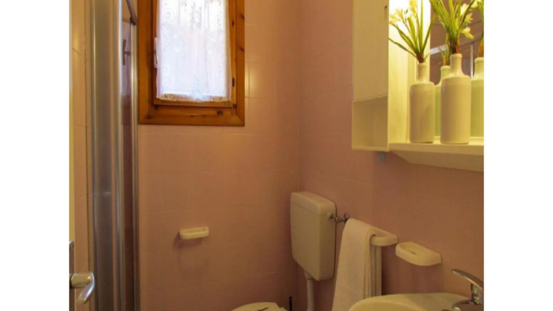 Charming Apartment With Garden - Beahost Bibione 0*,  Italy